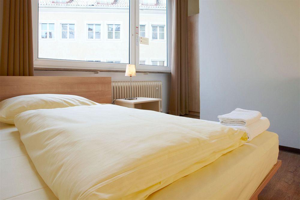 Smart Stay - Hostel Munich City Eksteriør billede